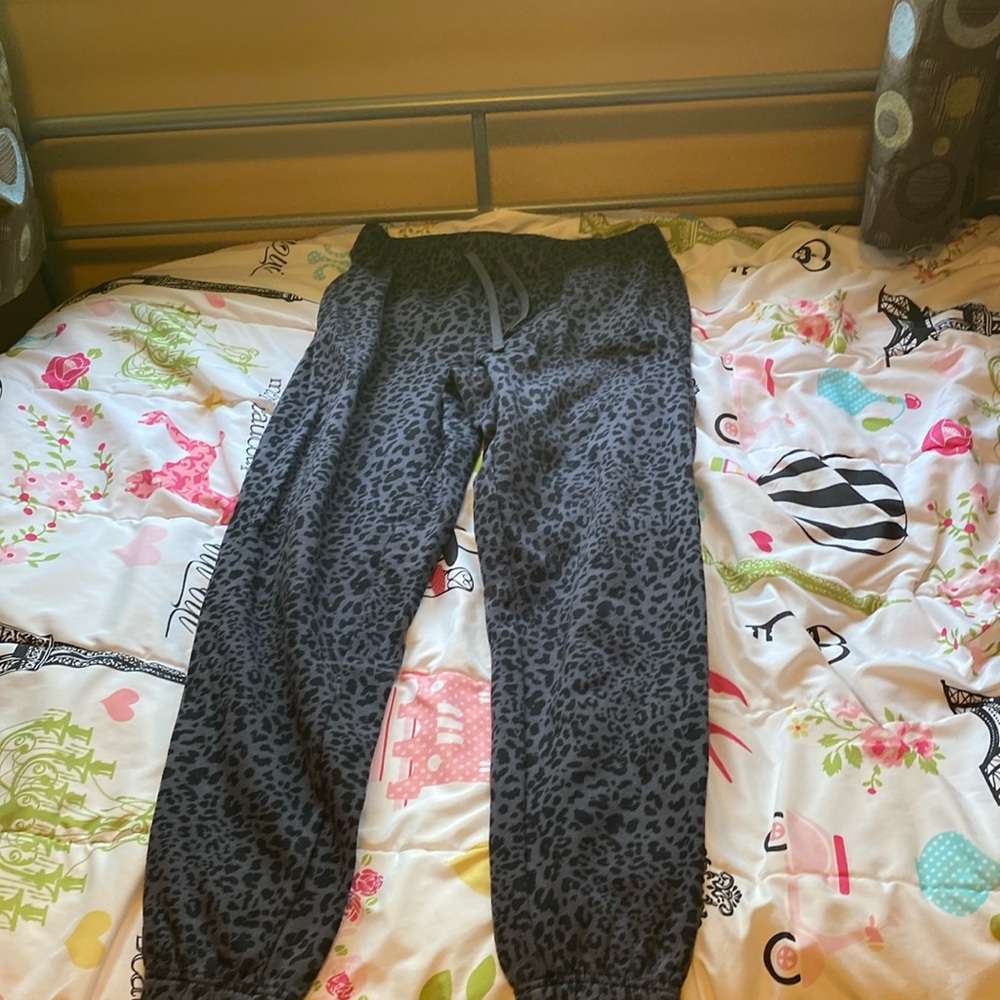leopard print sweatpants